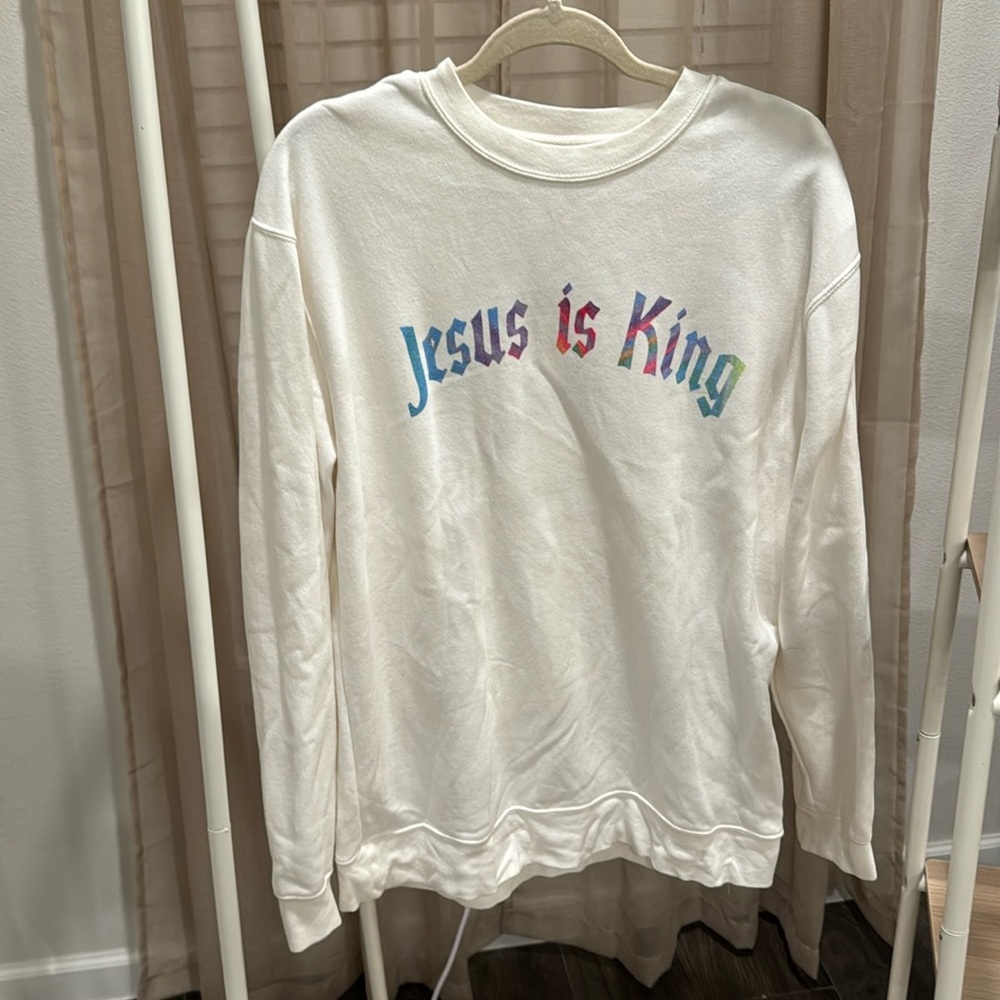 Jesus is King Oversized Sweatshirt (size L)